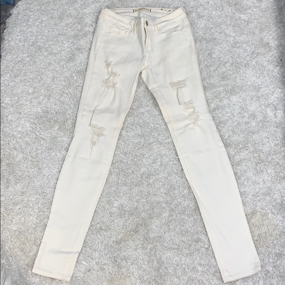White skinny jeans